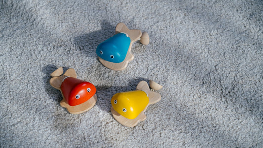 Fish Castanet (Yellow) for screen - free family bonding – Keiki Krate